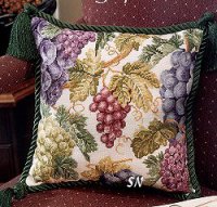 Подушка виноград