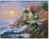 Дом у моря на берегу - волны и рассвет