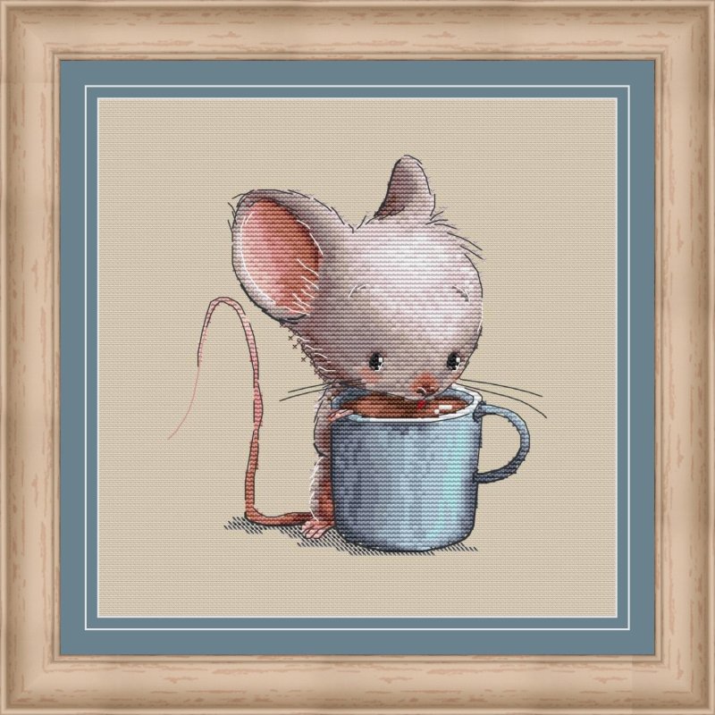 Мышонок с кофе